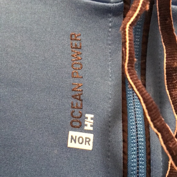 🧵 Helly Hansen Blue Pullover Hoodie - Picture 4 of 5